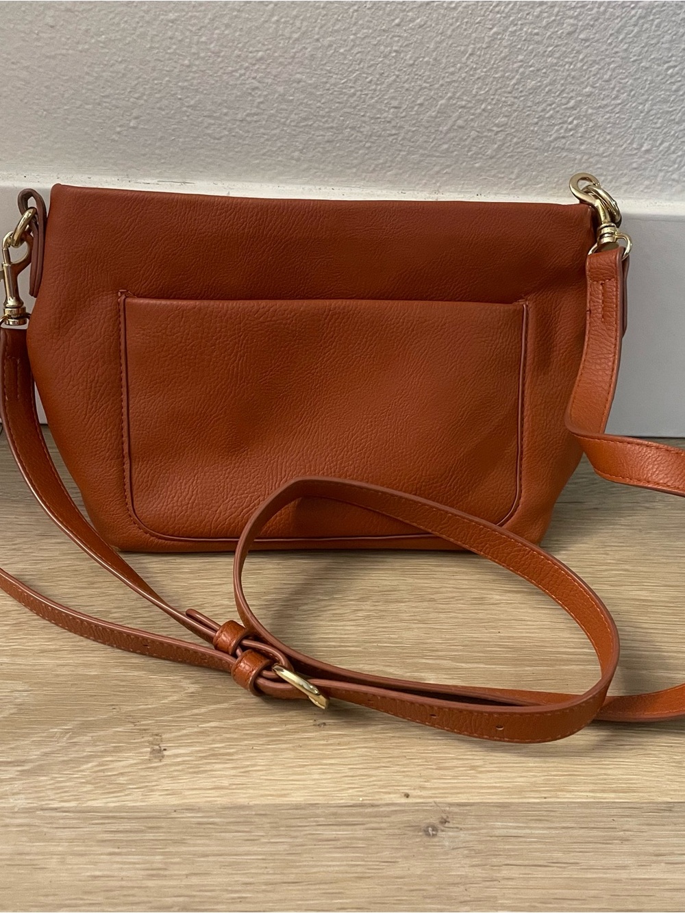 Universal Thread Women's Brown Vegan Leather Crossbody Bag